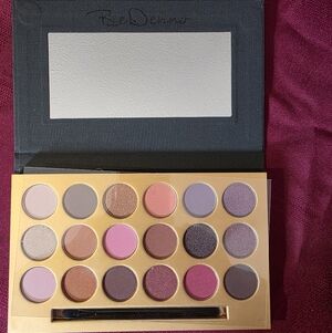 Neutral & Pink Eyeshadow Palette with Shimmer and Matte Finishes